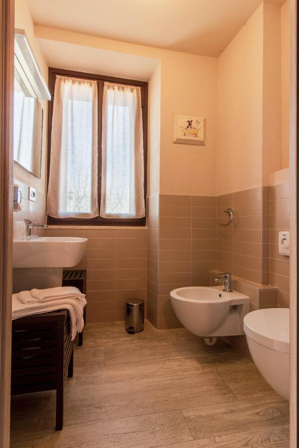 Bed and Breakfast Poggio Dei Farinetti Диано-д'Альба Экстерьер фото